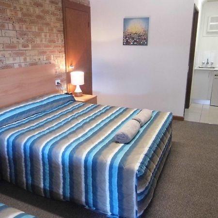 Nanango Fitzroy Motel Quarto foto